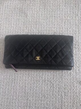 CHANEL Matelasse Black Quilted Caviar Leather Clutch with Gold CC